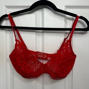 Lounge Underwire Lace Bra in Vibrant Red